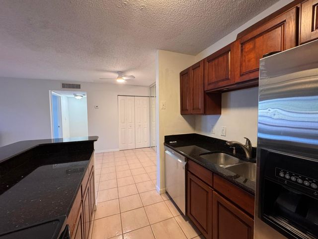 809 NE 199th Street 105-7, Miami, FL 33179