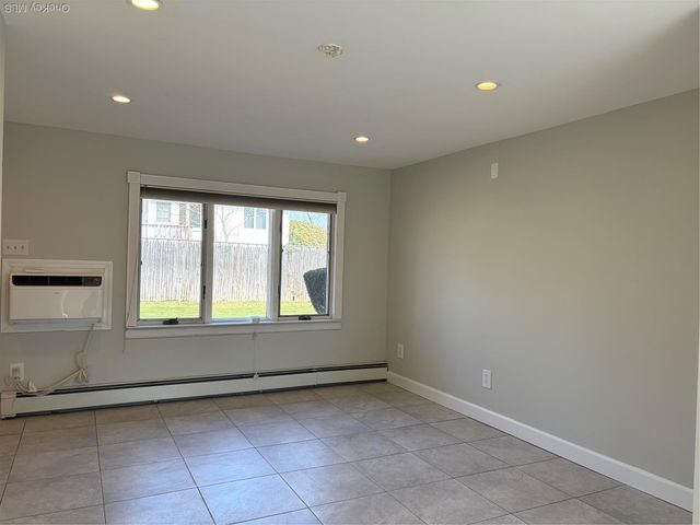 14 Glendale Drive, Melville, NY 11747