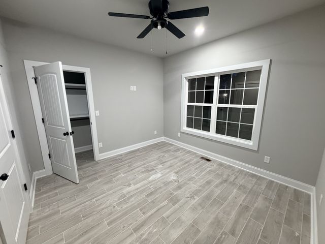 1720 Allison Ave, Columbia, TN 38401