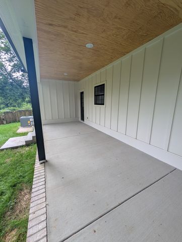 1720 Allison Ave, Columbia, TN 38401