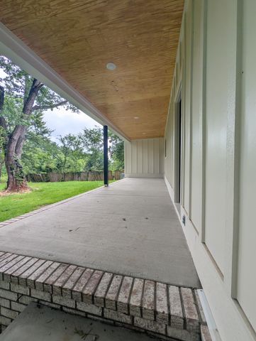 1720 Allison Ave, Columbia, TN 38401