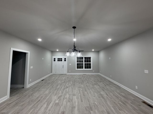 1720 Allison Ave, Columbia, TN 38401