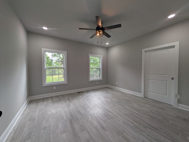1720 Allison Ave, Columbia, TN 38401