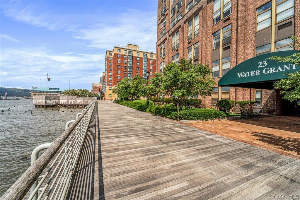 23 Water Grant Street 8I, Yonkers, NY 10701 — photo 4