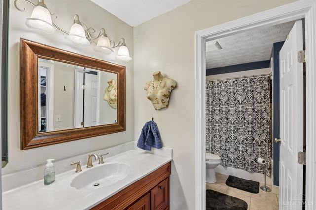 125 Chapel Hill Drive, Fairfield, OH 45014