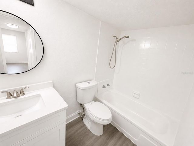 2789 L B MCLEOD ROAD D, Orlando, FL 32805