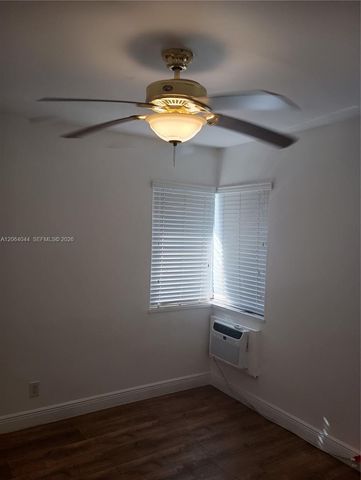 545 74 8, Miami Beach, FL 33142