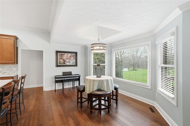 555 Heatherwoode Circle, Springboro, OH 45066