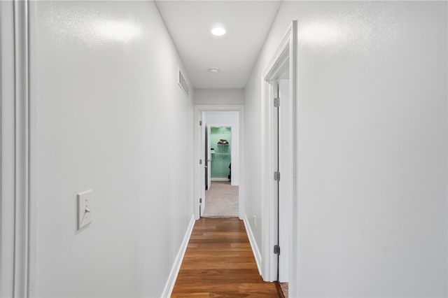 555 Heatherwoode Circle, Springboro, OH 45066