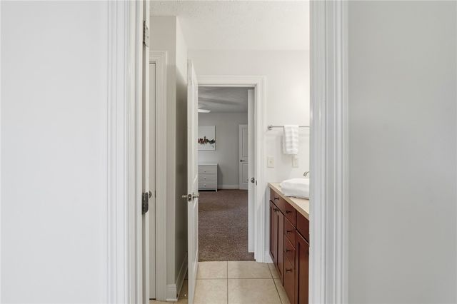 555 Heatherwoode Circle, Springboro, OH 45066