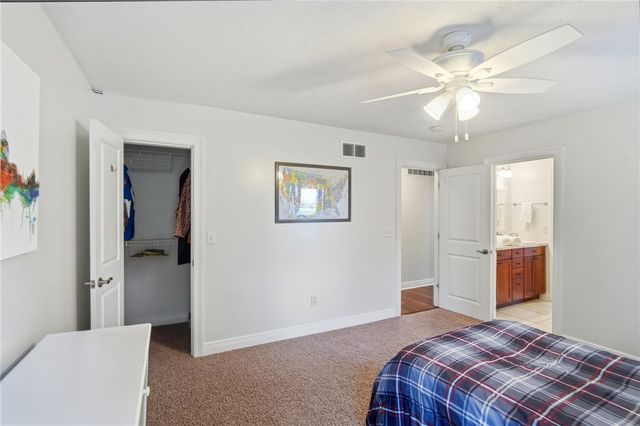 555 Heatherwoode Circle, Springboro, OH 45066