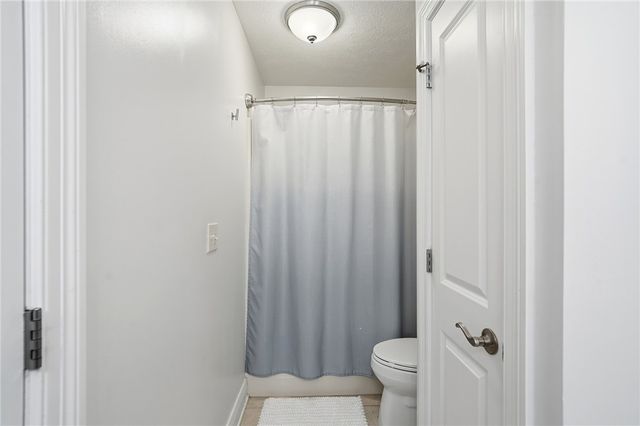 555 Heatherwoode Circle, Springboro, OH 45066