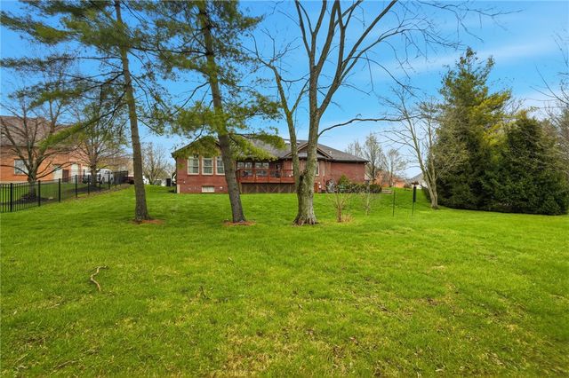 555 Heatherwoode Circle, Springboro, OH 45066