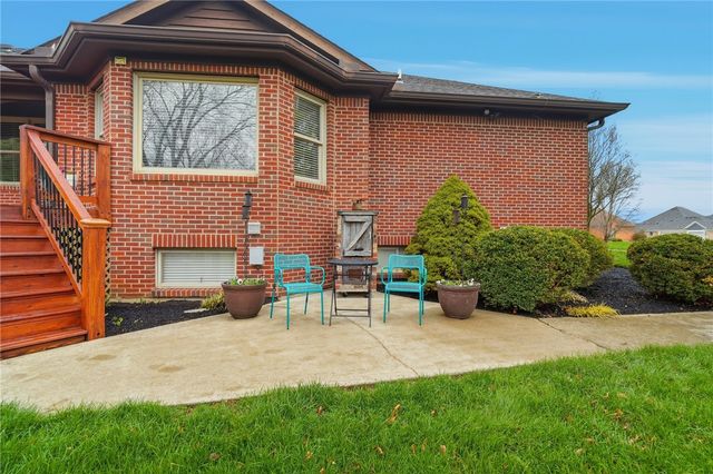 555 Heatherwoode Circle, Springboro, OH 45066