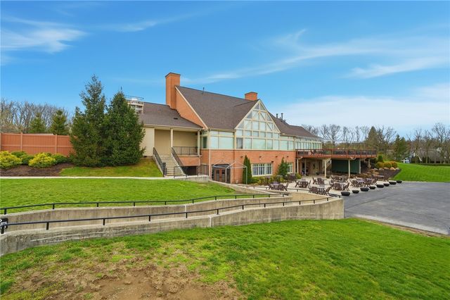 555 Heatherwoode Circle, Springboro, OH 45066