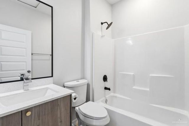 4221 Heron Avenue 17, Mcallen, TX 78504