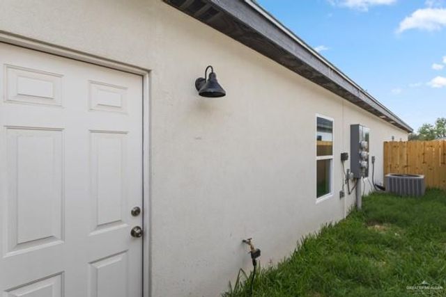 4221 Heron Avenue 17, Mcallen, TX 78504