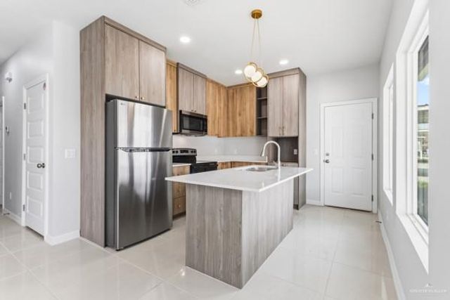 4221 Heron Avenue 17, Mcallen, TX 78504