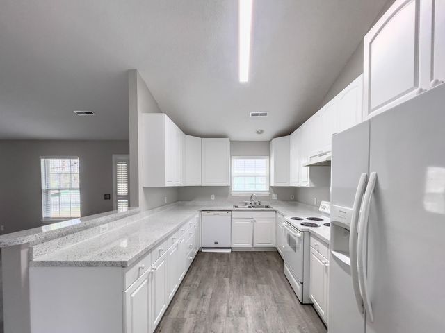 307 Sunburst Way, Summerville, SC 29483