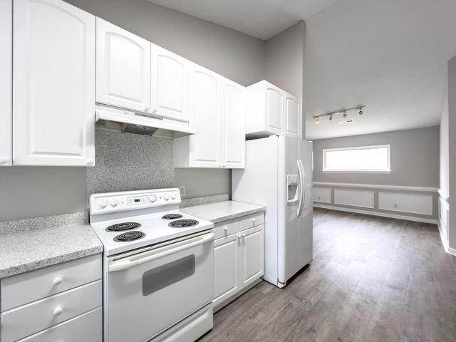 307 Sunburst Way, Summerville, SC 29483