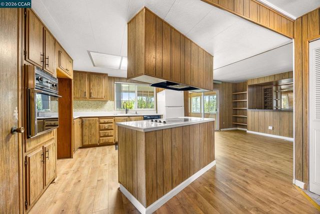 120 Santa Teresa, San Leandro, CA 94579