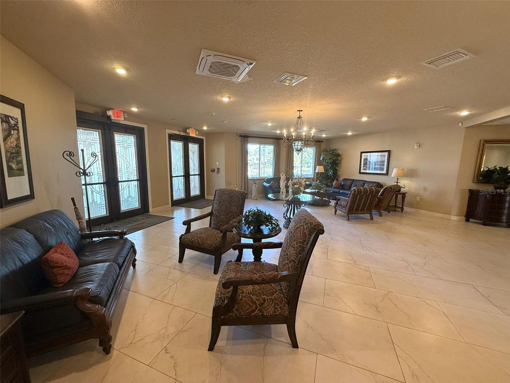 Image 21 of property listing at 3244 CANDLE RIDGE DRIVE 202, Orlando, FL 32822