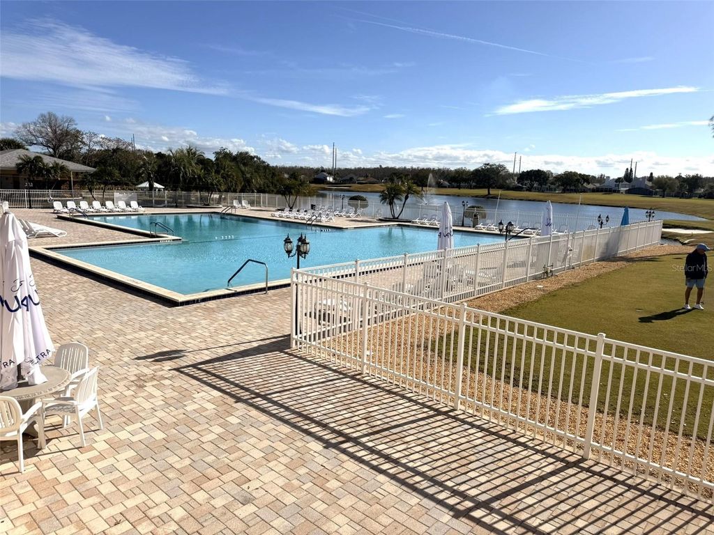 Image 23 of property listing at 3244 CANDLE RIDGE DRIVE 202, Orlando, FL 32822