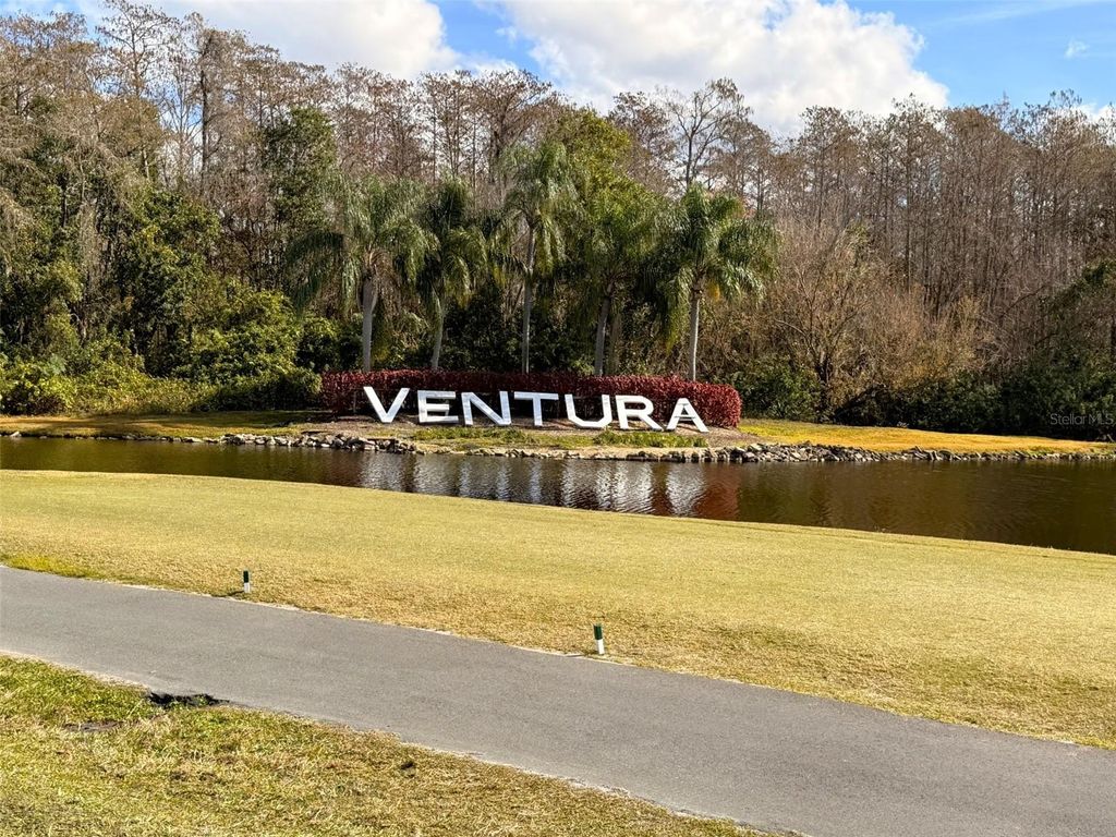 Image 35 of property listing at 3244 CANDLE RIDGE DRIVE 202, Orlando, FL 32822