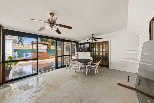 2410 S Franklin Street, Dallas, TX 75233