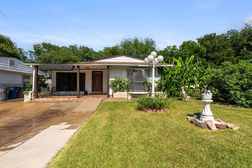 2410 S Franklin Street, Dallas, TX 75233