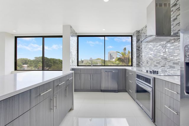 1500 Presidential Way 404, West Palm Beach, FL 33401