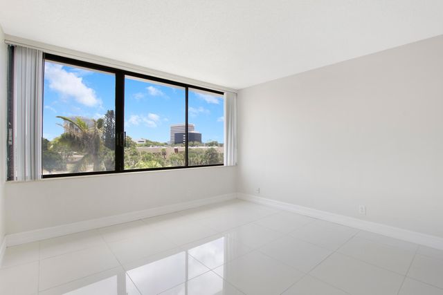 1500 Presidential Way 404, West Palm Beach, FL 33401