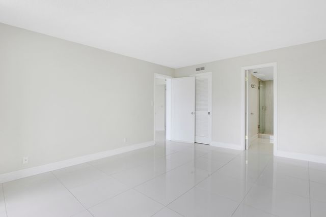 1500 Presidential Way 404, West Palm Beach, FL 33401