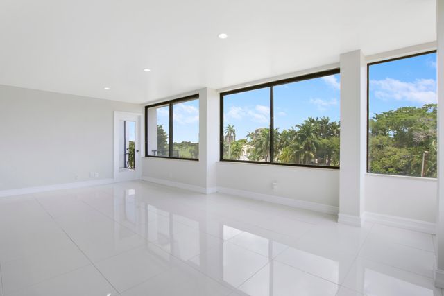 1500 Presidential Way 404, West Palm Beach, FL 33401
