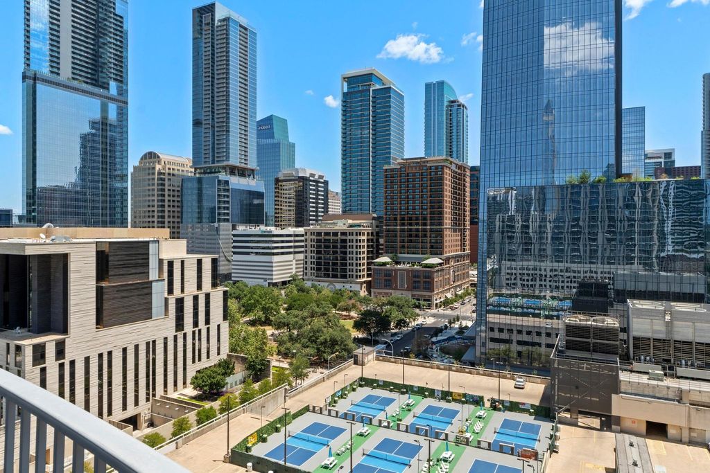 360 Nueces ST 1407, Austin, TX 78701