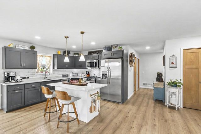 721 Roosevelt Street, Baraboo, WI 53913