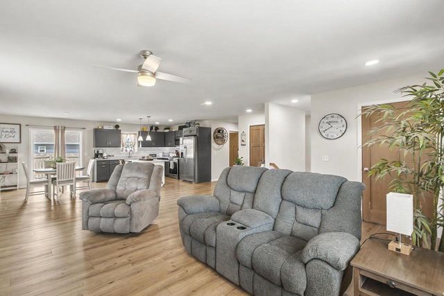 721 Roosevelt Street, Baraboo, WI 53913