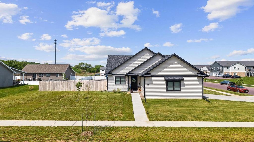 721 Roosevelt Street, Baraboo, WI 53913
