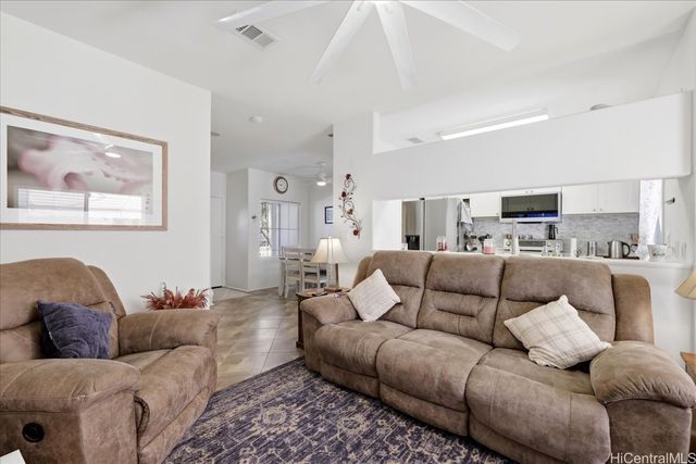91-1025 Kaileolea Drive J3, Ewa Beach, HI 96706