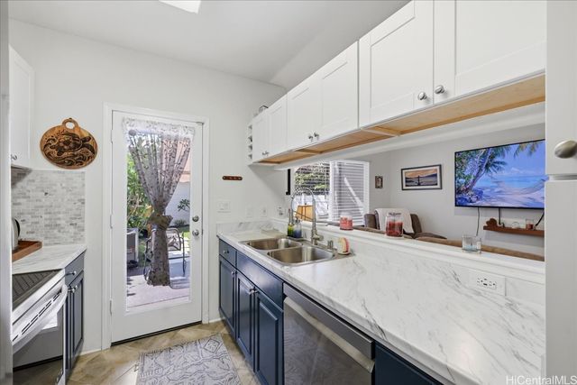 91-1025 Kaileolea Drive J3, Ewa Beach, HI 96706