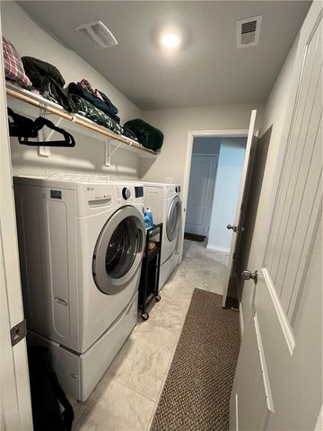 1504 McKinney Court, Brenham, TX 77833