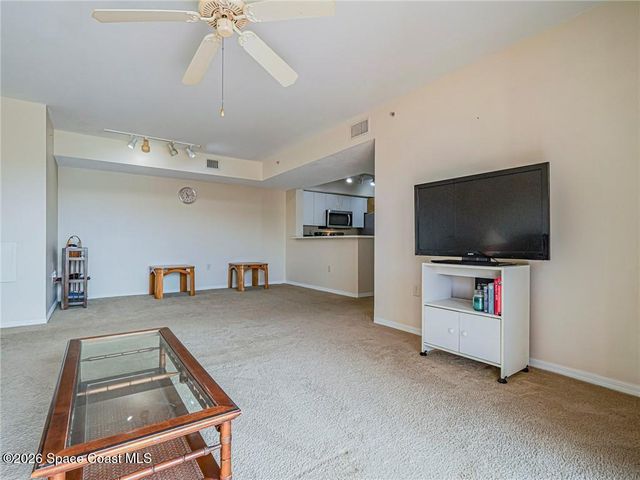 1640 N 42nd Circle 206, Vero Beach, FL 32967