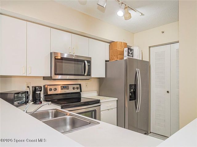 1640 N 42nd Circle 206, Vero Beach, FL 32967
