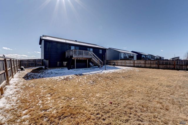 520 BULL RUN DR, Box Elder, SD 57719