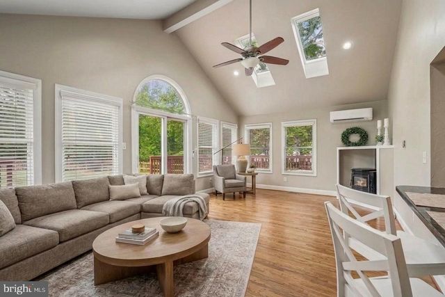 6251 WOODFAIR DR, Fairfax Station, VA 22039