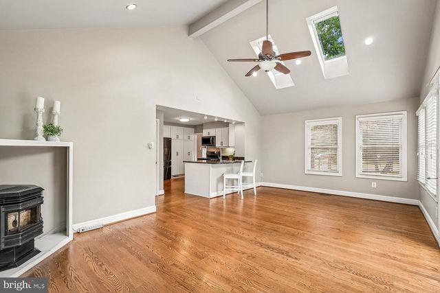 6251 WOODFAIR DR, Fairfax Station, VA 22039