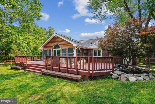 6251 WOODFAIR DR, Fairfax Station, VA 22039