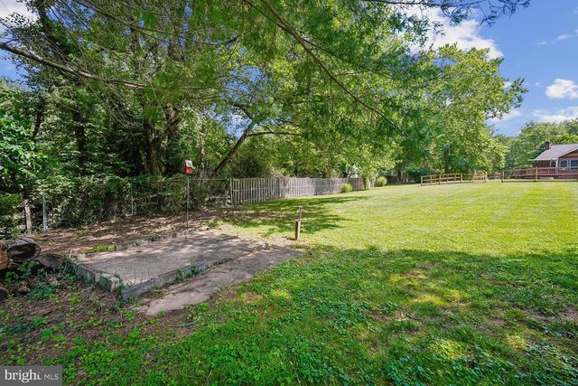 6251 WOODFAIR DR, Fairfax Station, VA 22039