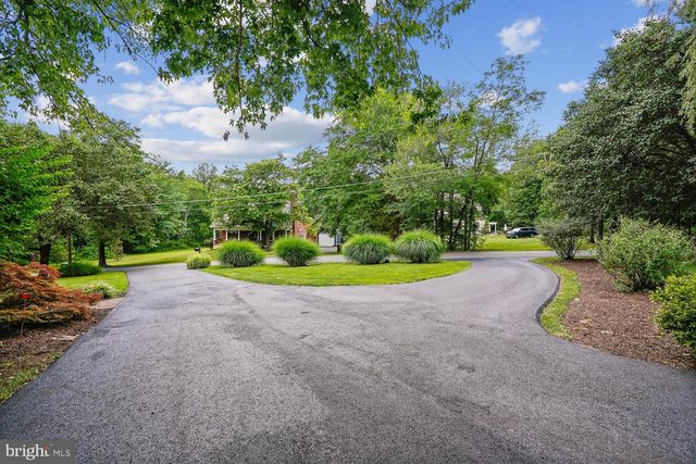 6251 WOODFAIR DR, Fairfax Station, VA 22039