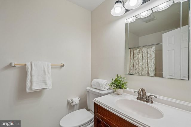 6251 WOODFAIR DR, Fairfax Station, VA 22039